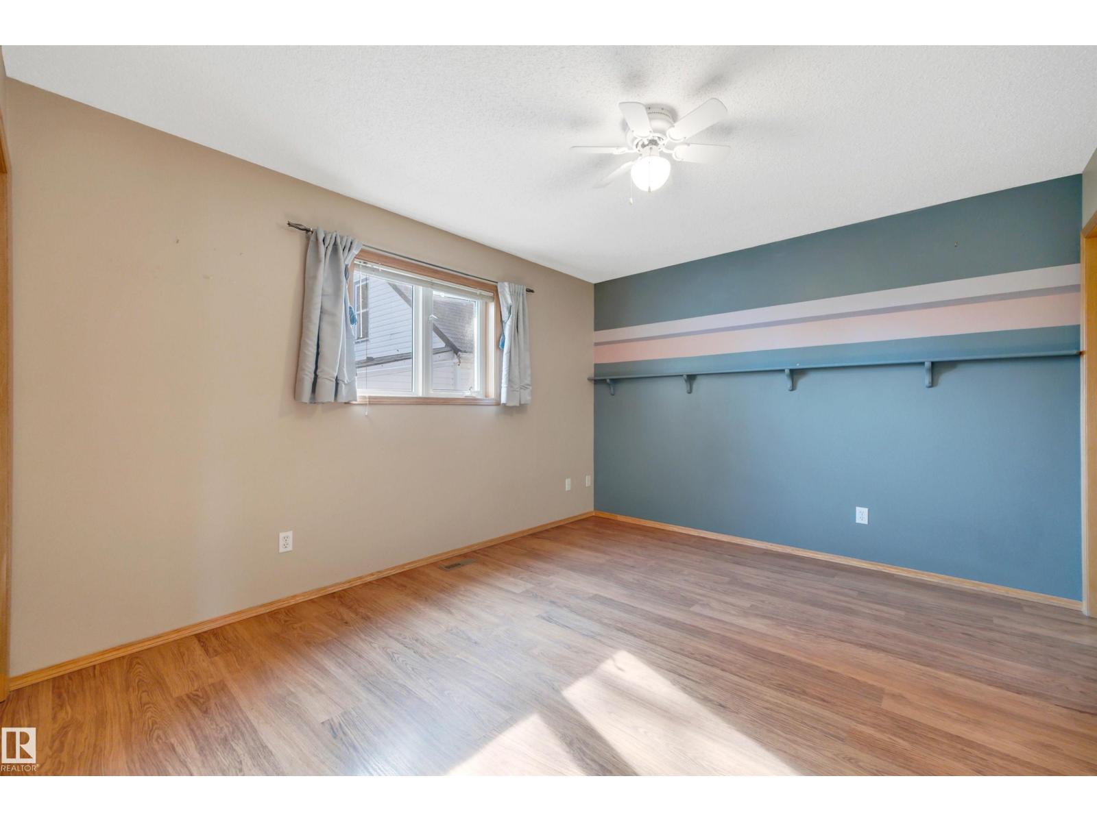5219 49 St Property Photo 17