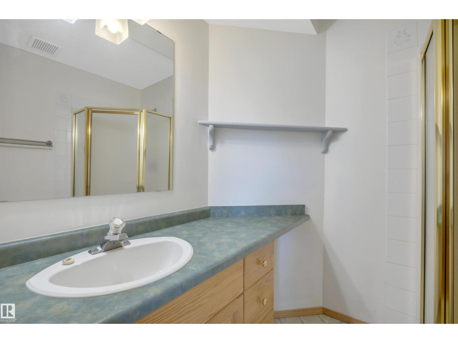 5219 49 St Property Photo 20