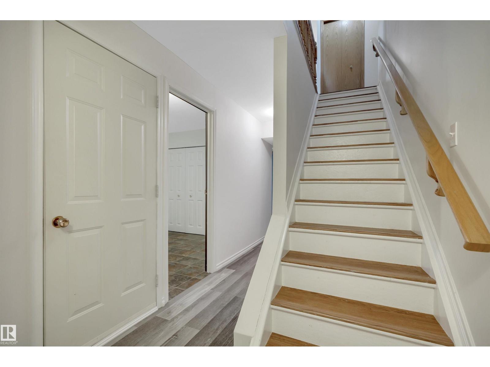 5219 49 St Property Photo 29