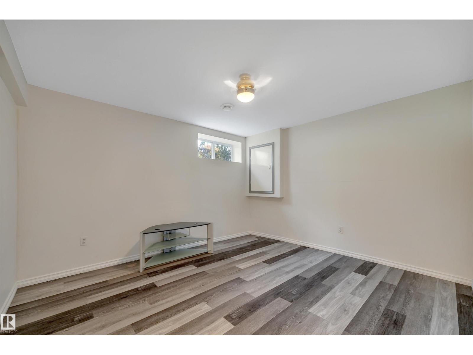5219 49 St Property Photo 32