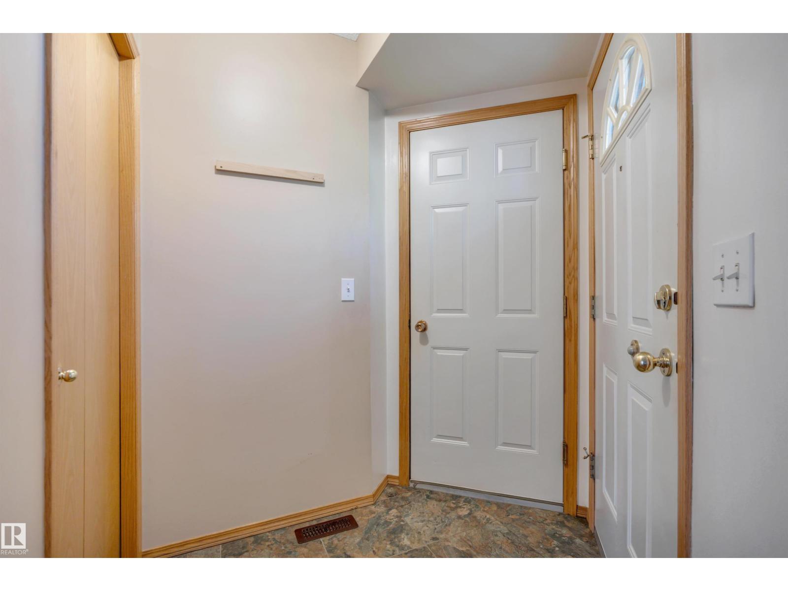 5219 49 St Property Photo 44