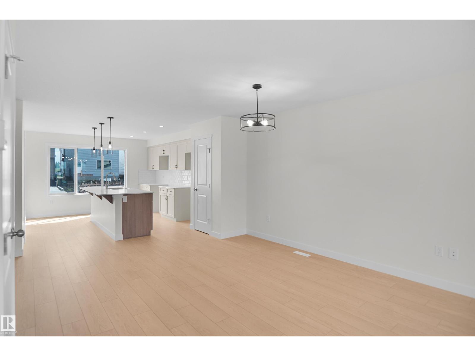 15 Elis Li Property Photo 8