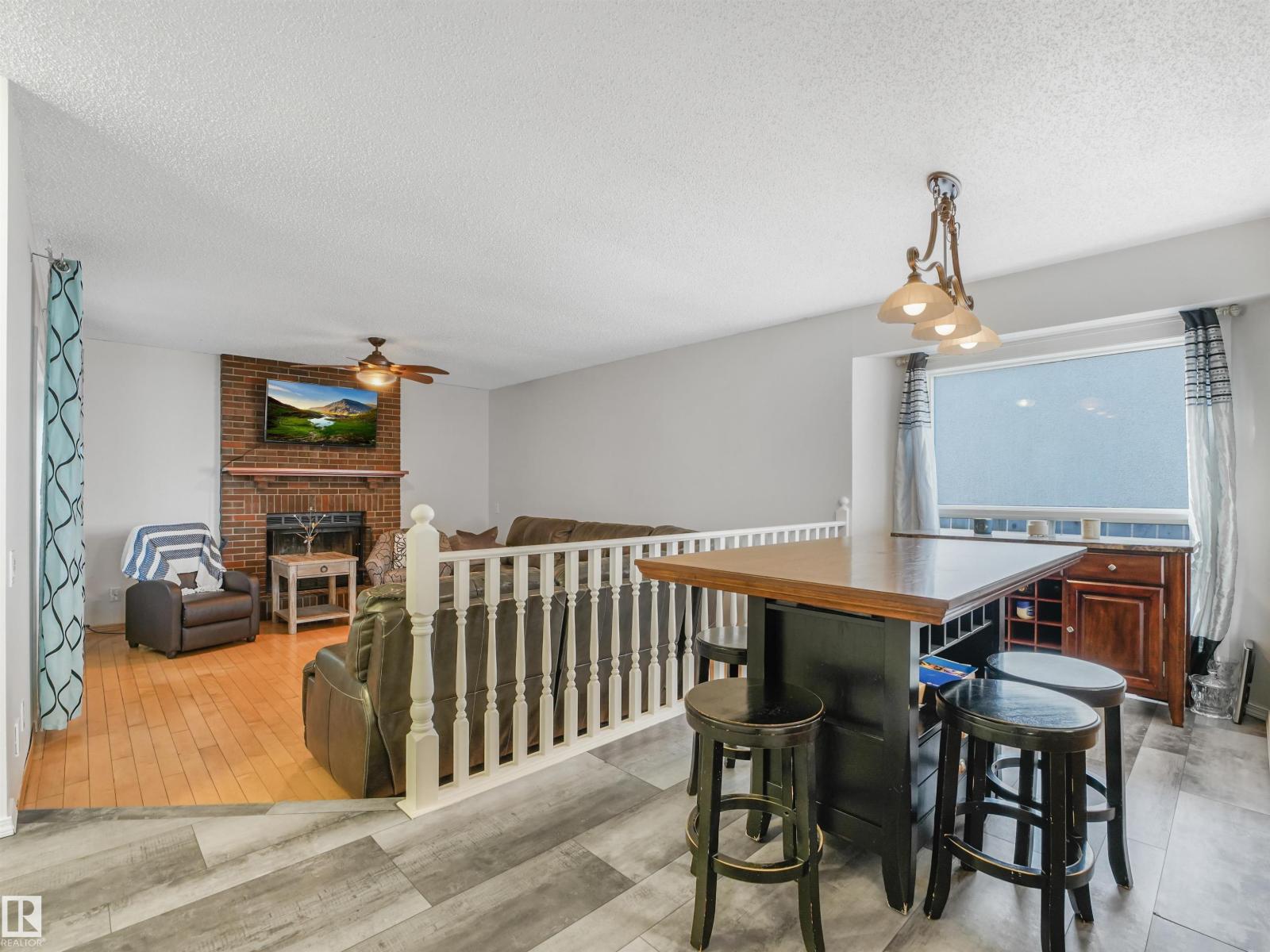 3467 39 St Nw Property Photo 15
