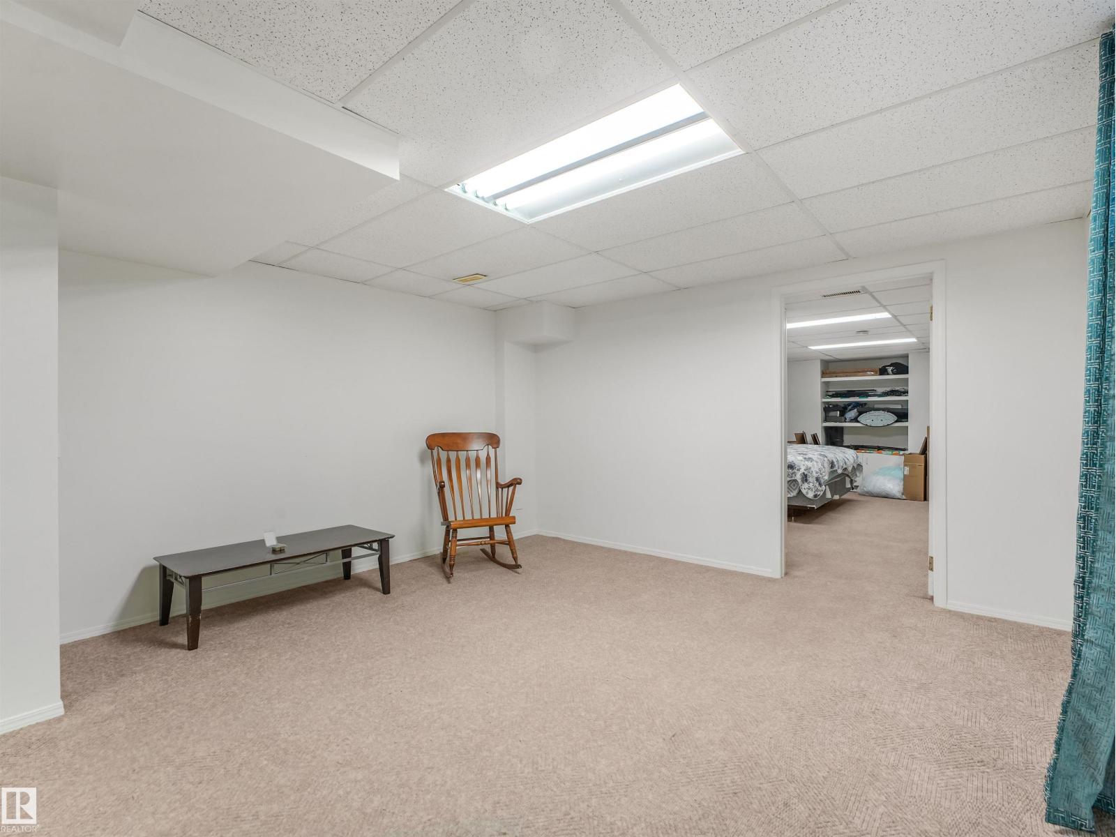 3467 39 St Nw Property Photo 33