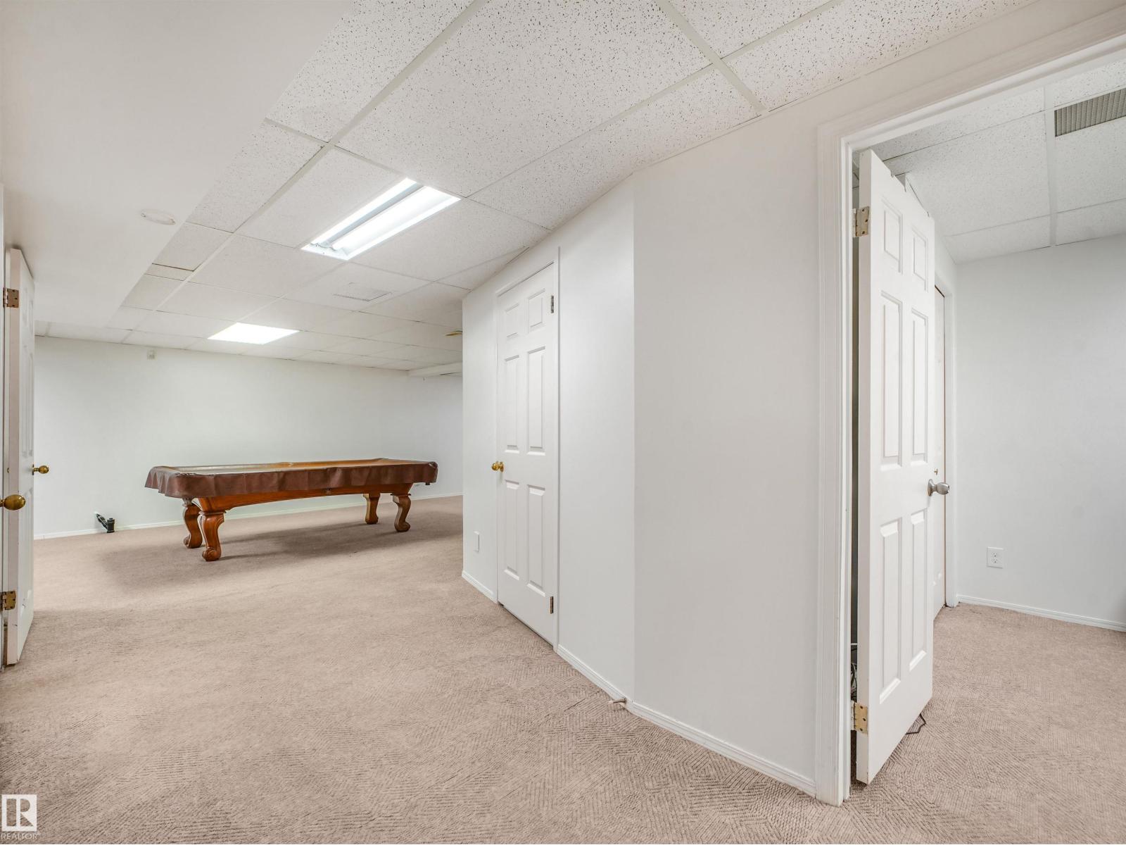 3467 39 St Nw Property Photo 41
