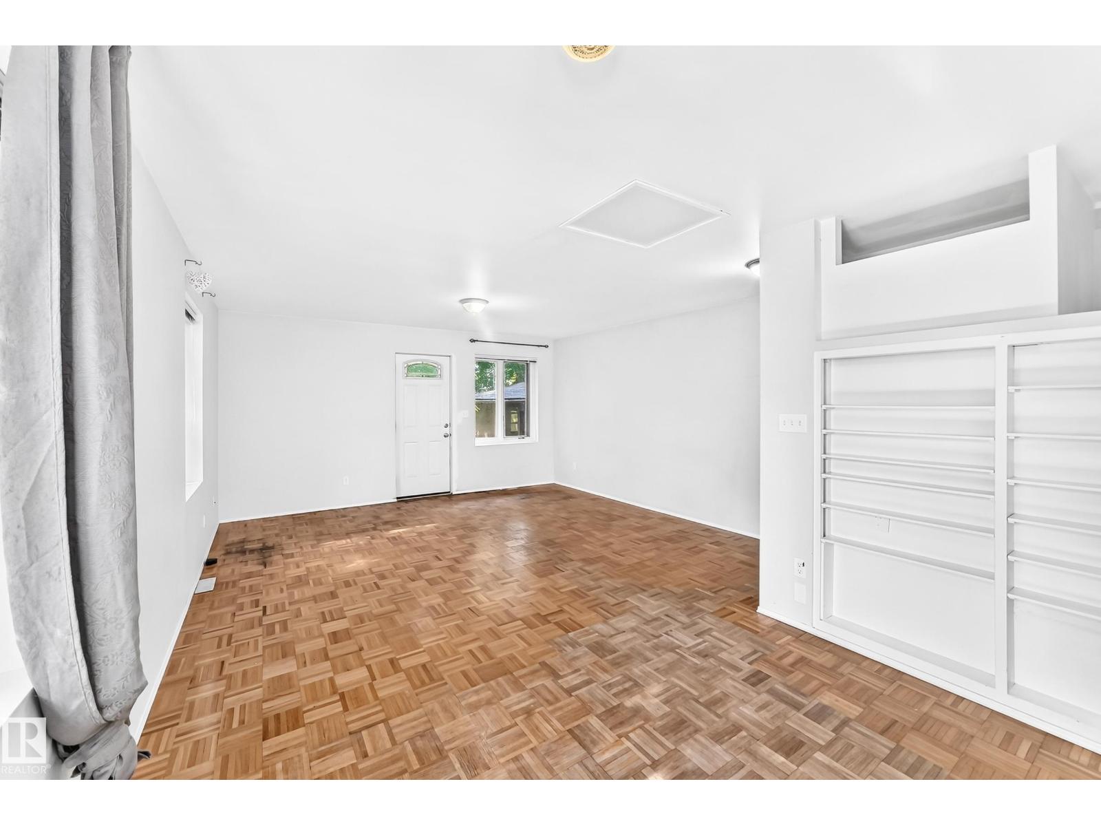 9536 155 St Nw Property Photo 9