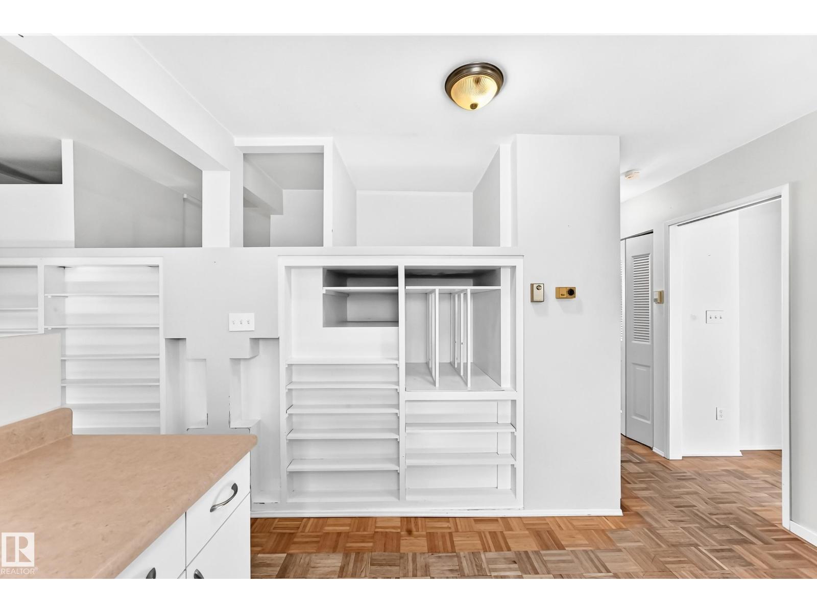 9536 155 St Nw Property Photo 13