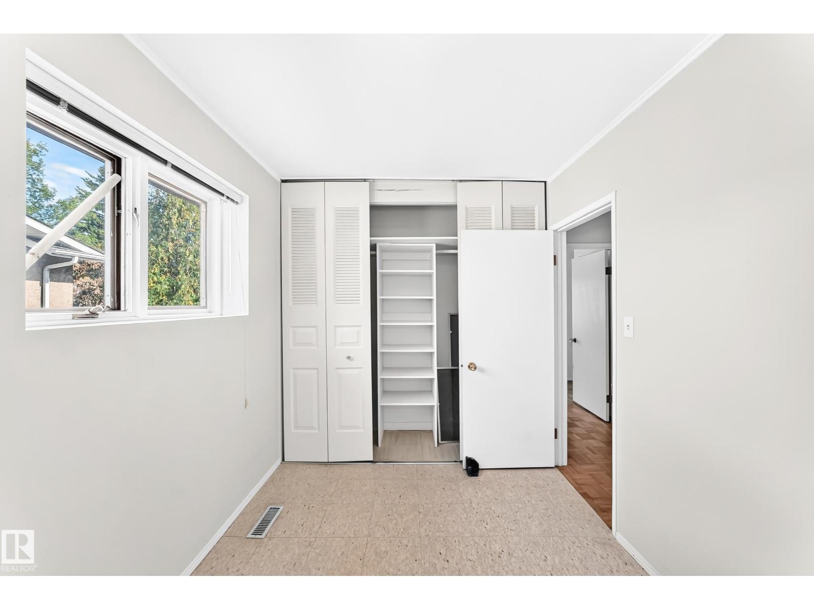 9536 155 St Nw Property Photo 29