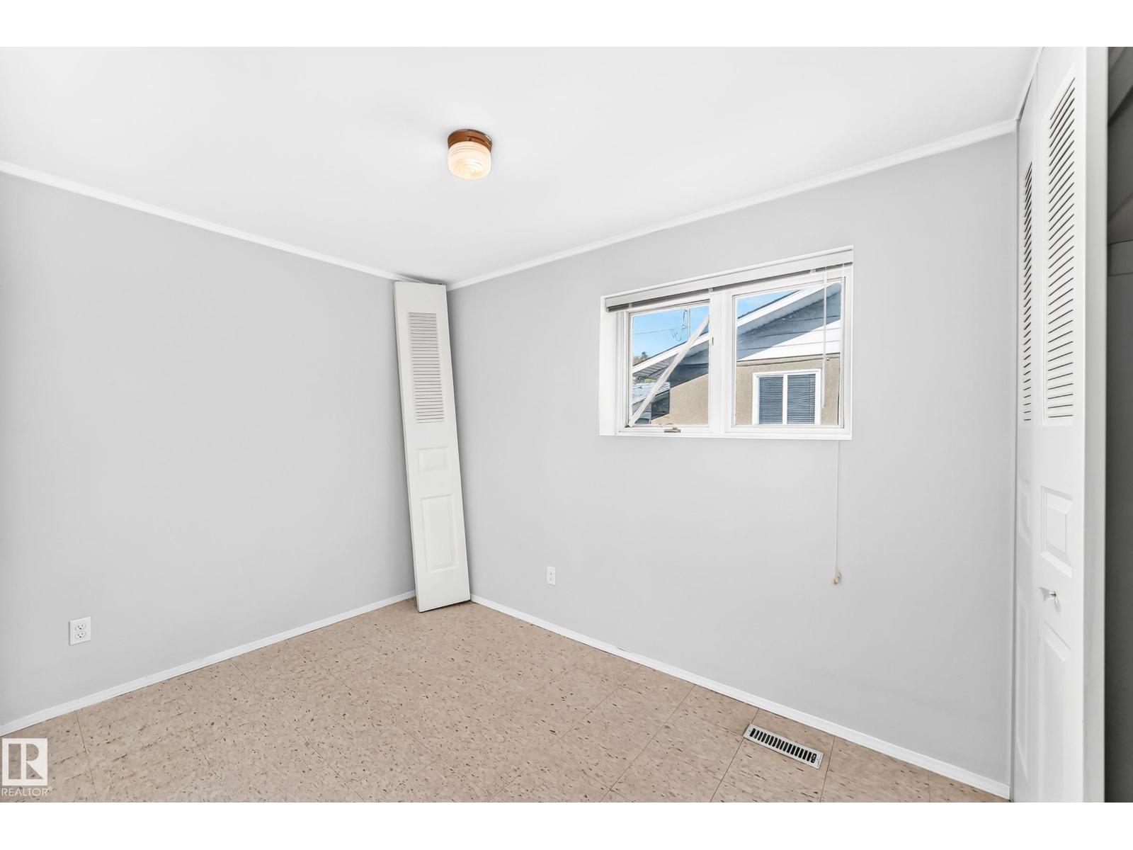 9536 155 St Nw Property Photo 30