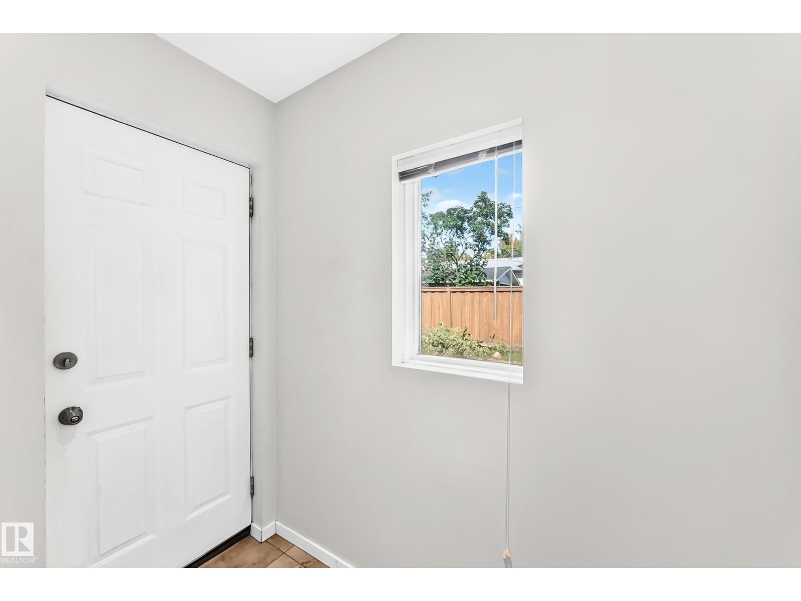 9536 155 St Nw Property Photo 33