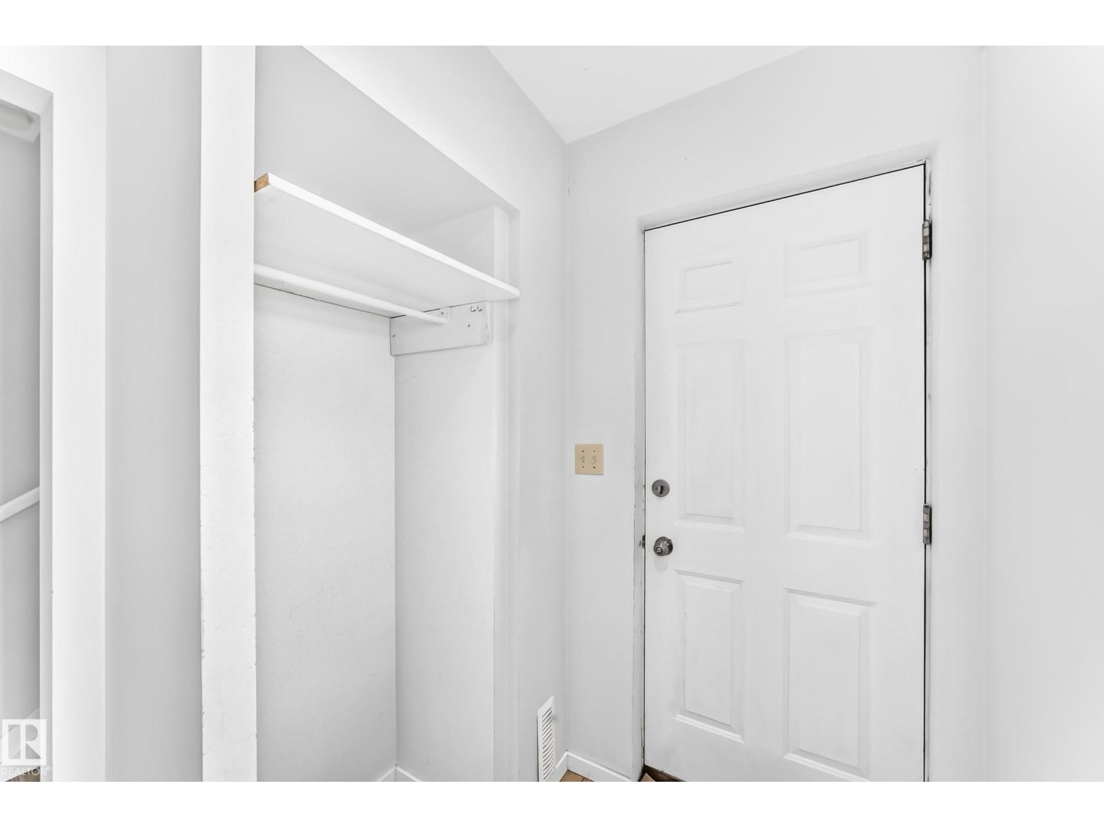 9536 155 St Nw Property Photo 34