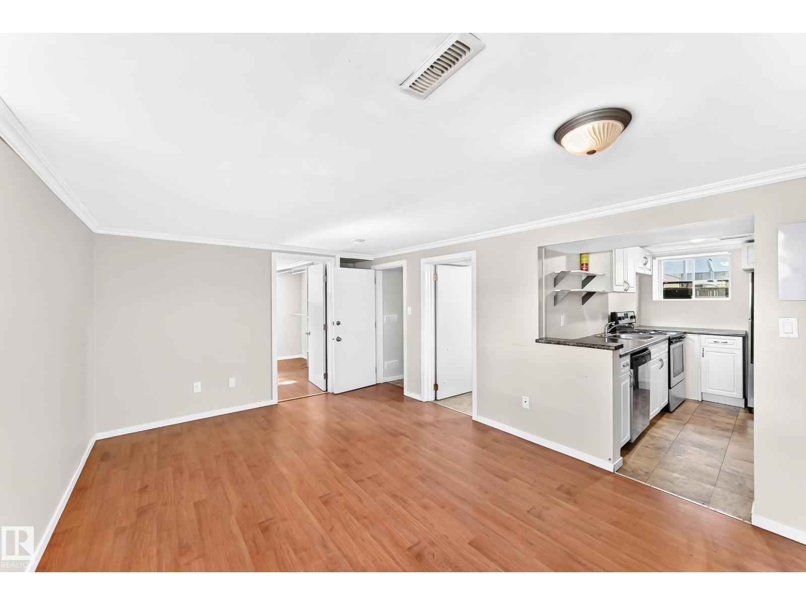 9536 155 St Nw Property Photo 35