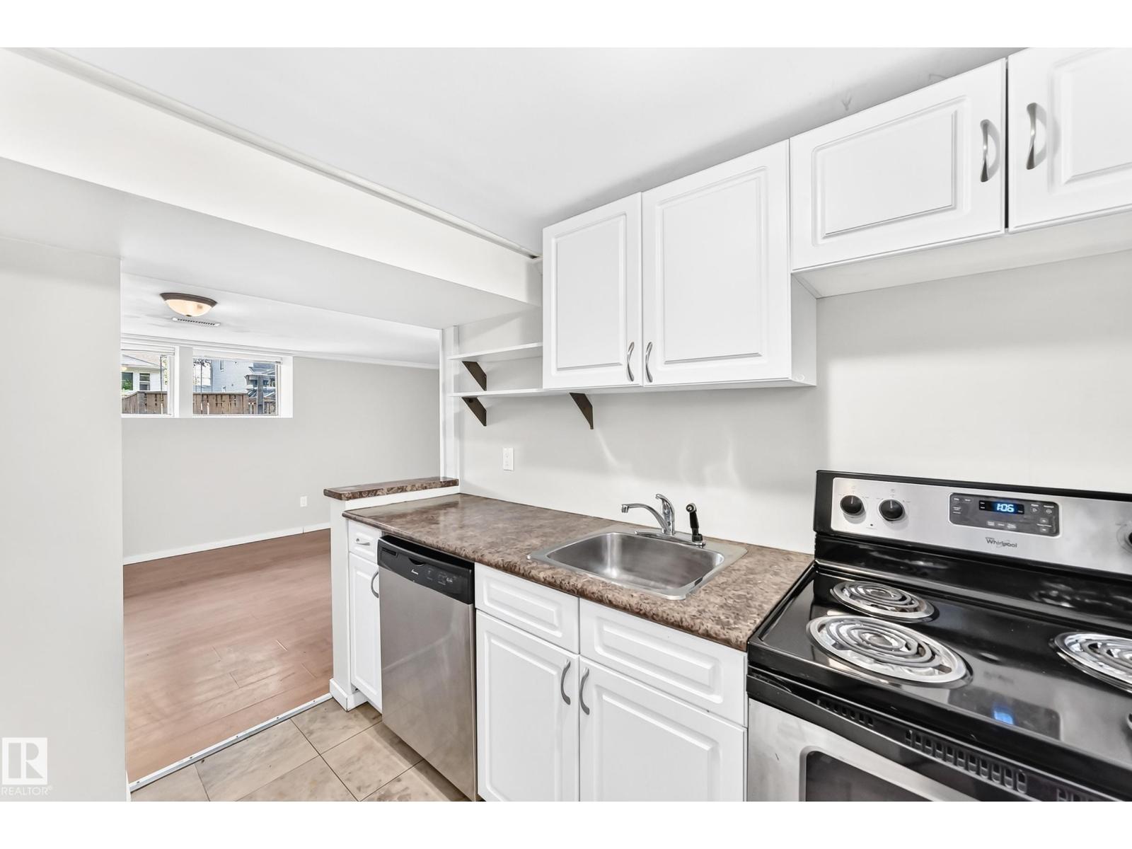 9536 155 St Nw Property Photo 41