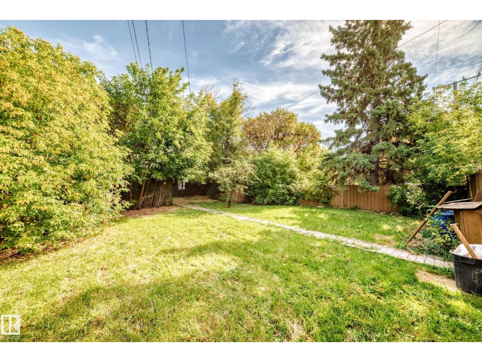 9536 155 St Nw Property Photo 46