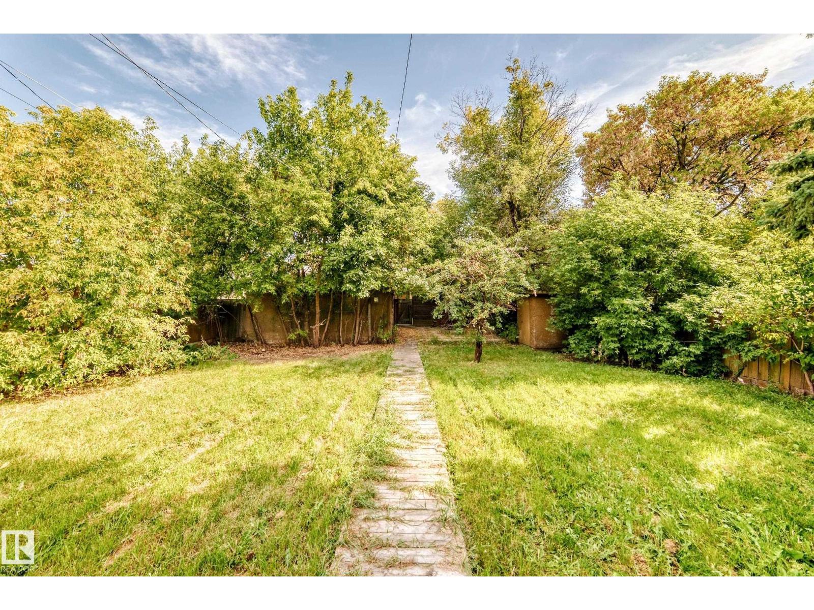 9536 155 St Nw Property Photo 49