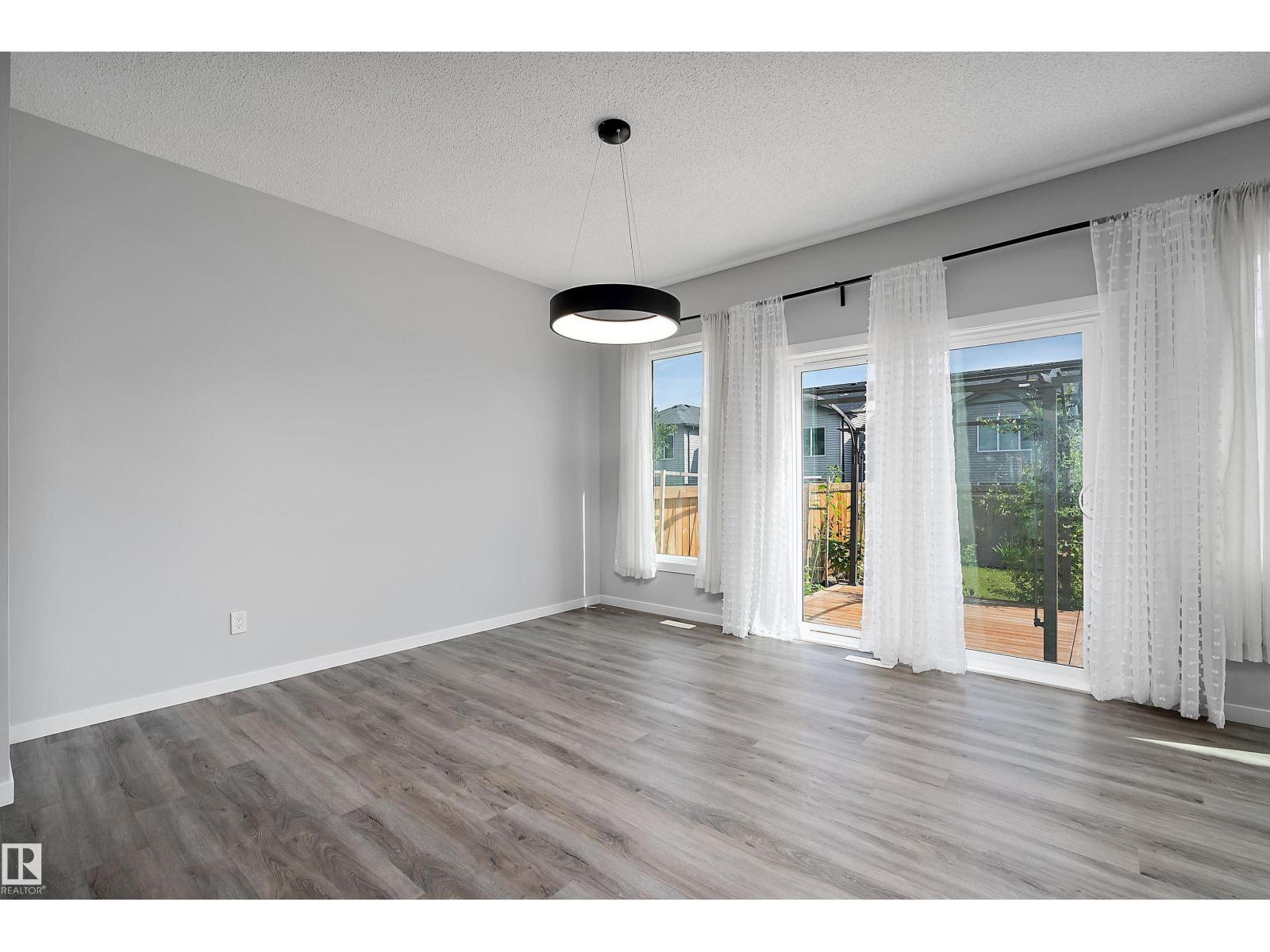 9227 223 St Nw Property Photo 5