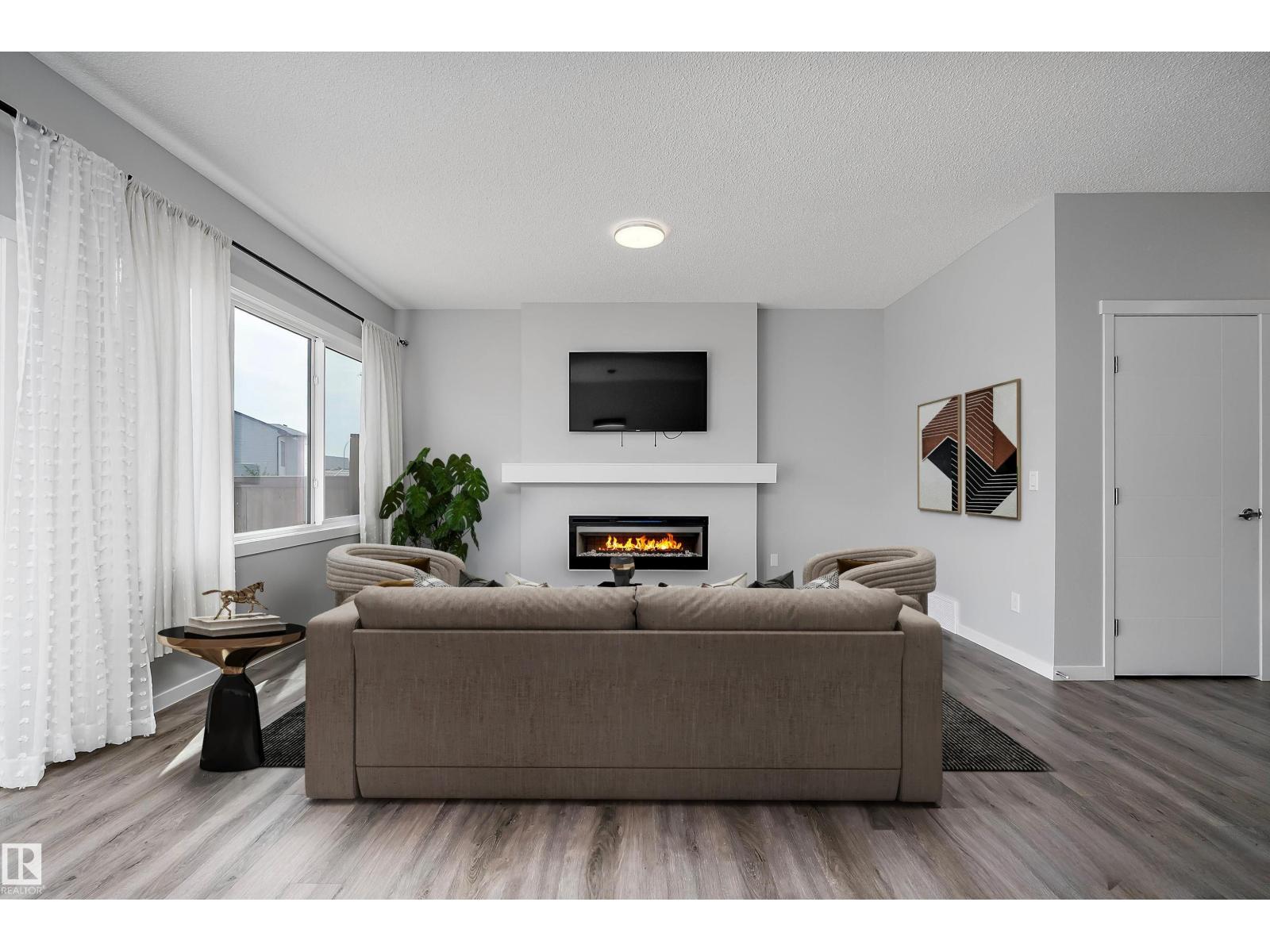 9227 223 St Nw Property Photo 8