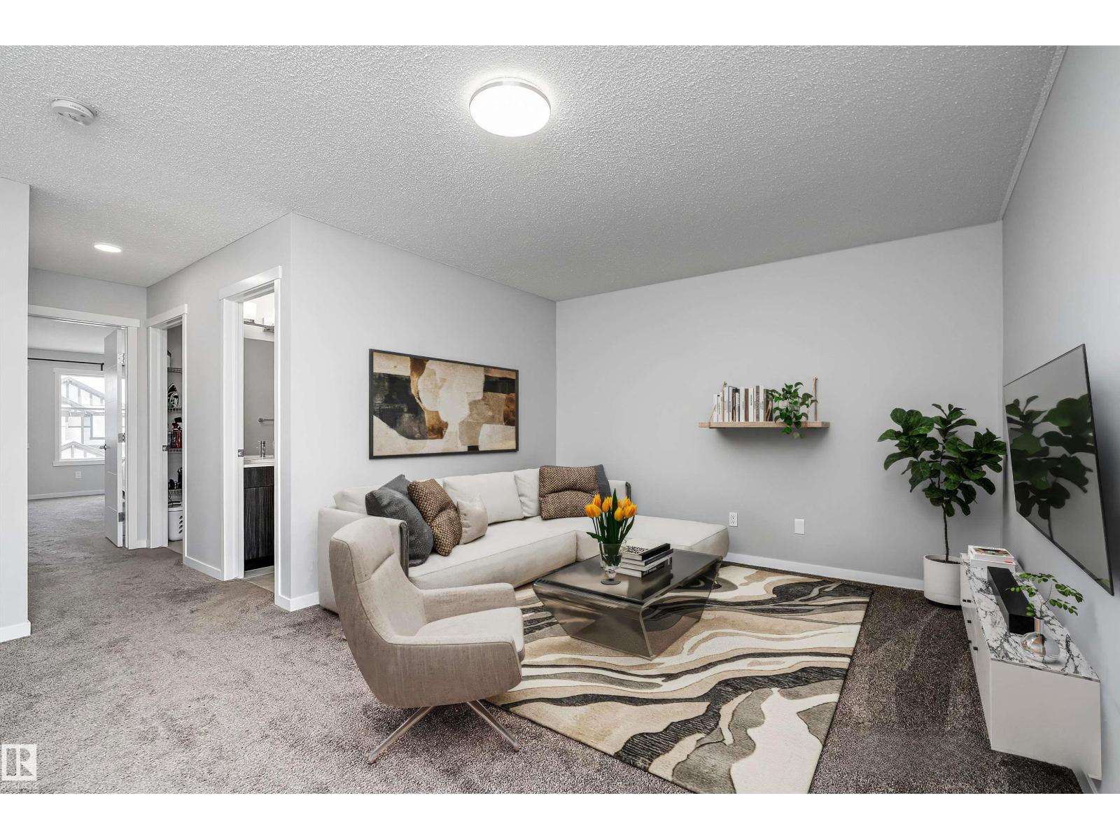 9227 223 St Nw Property Photo 12