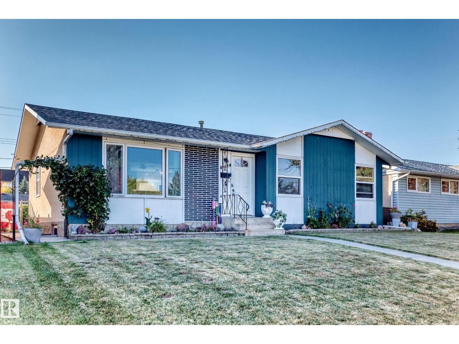 9828 164 ST NW Property Photo 1