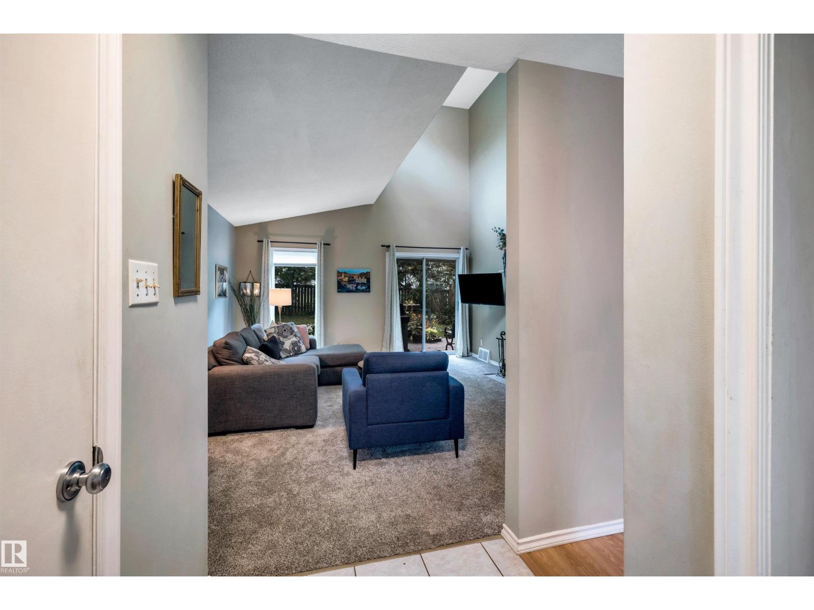 67 Woodlands Rd Property Photo 5
