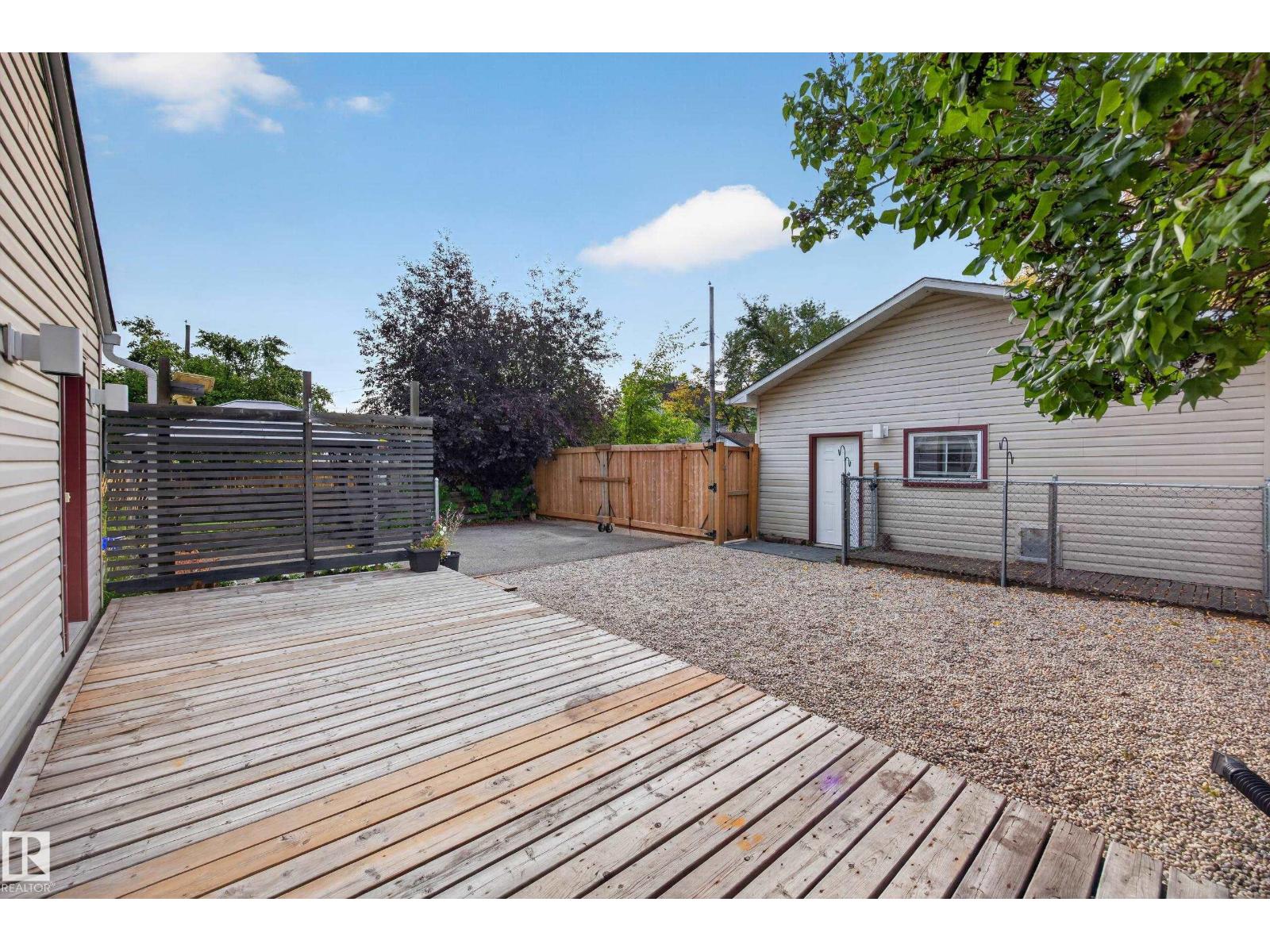 9615 75 Av Nw Property Photo 45