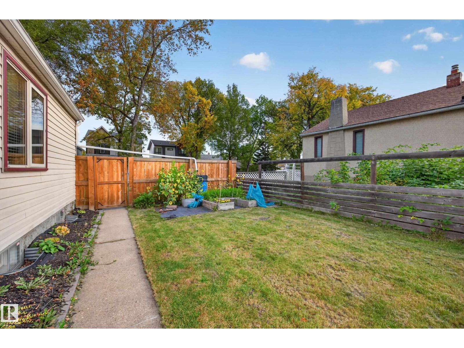 9615 75 Av Nw Property Photo 48