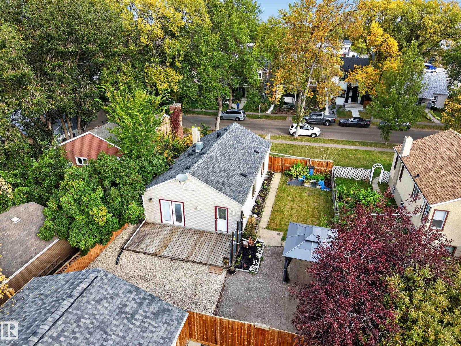 9615 75 Av Nw Property Photo 54