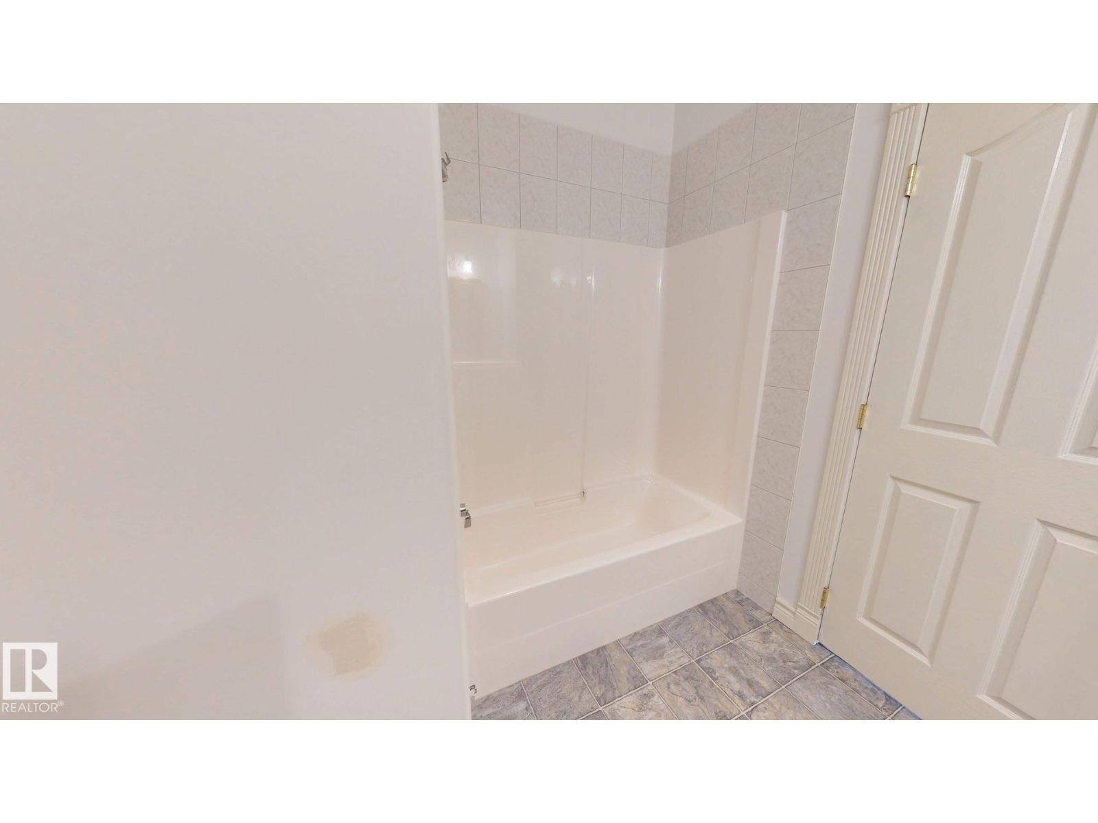 #323 Ravine Villas Property Photo 8