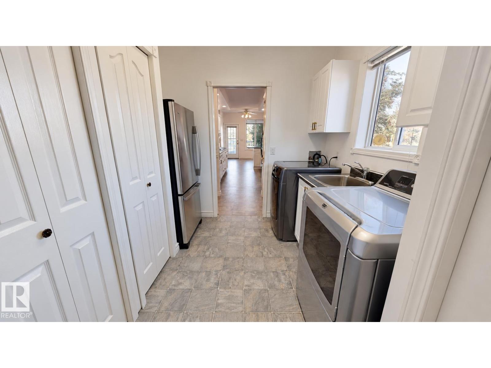 #323 Ravine Villas Property Photo 18