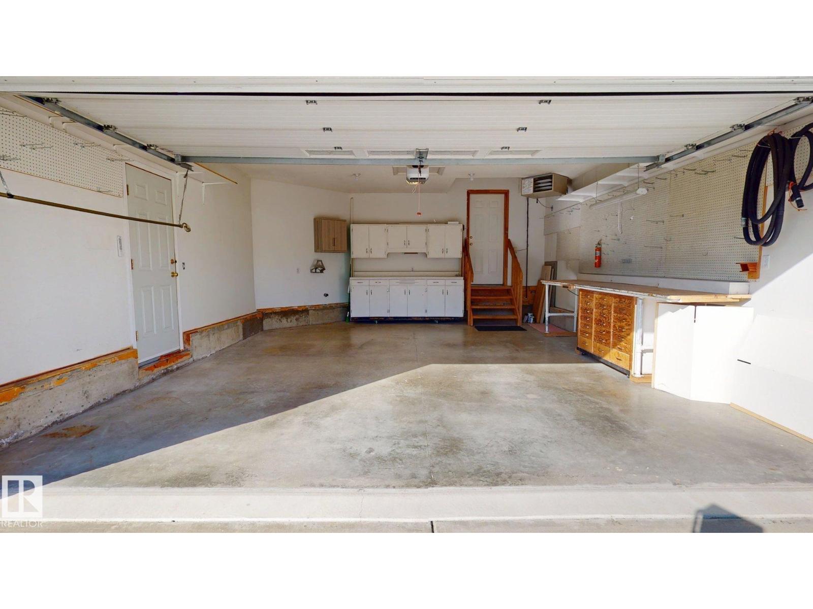 #323 Ravine Villas Property Photo 39