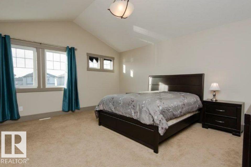 7233 Armour Cr Sw Property Photo 9