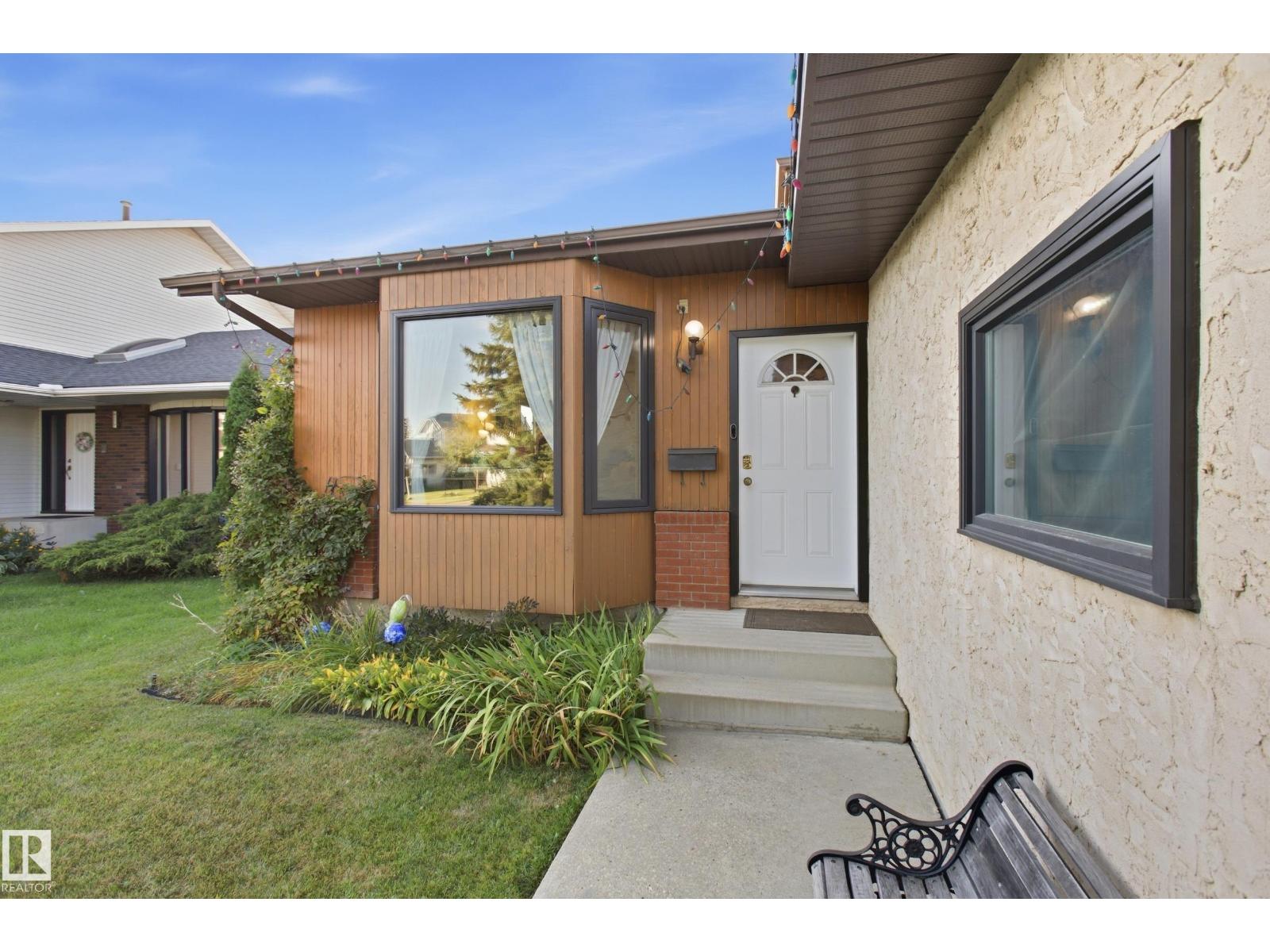 9936 190 St Nw Property Photo 6