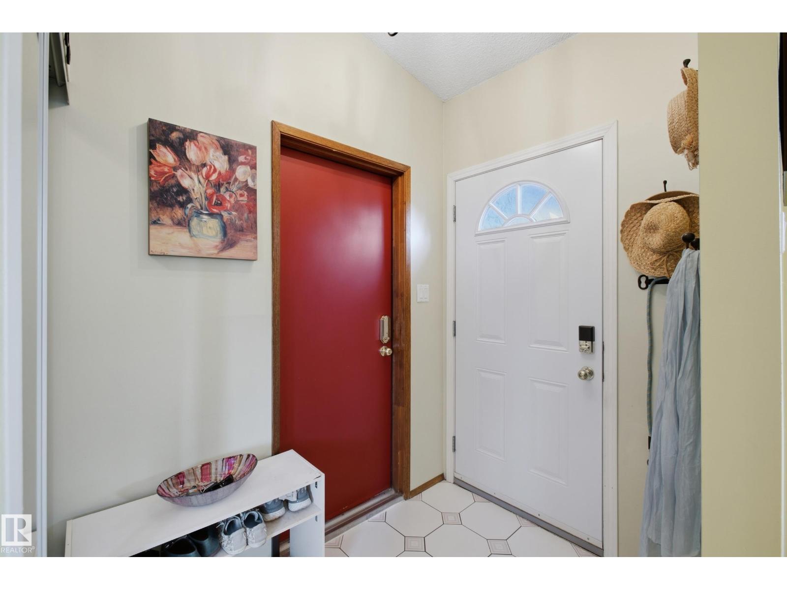 9936 190 St Nw Property Photo 8