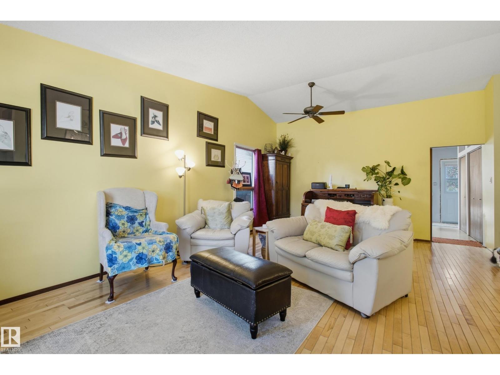 9936 190 St Nw Property Photo 9