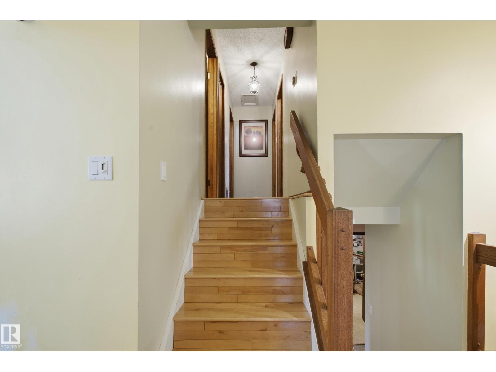 9936 190 St Nw Property Photo 17