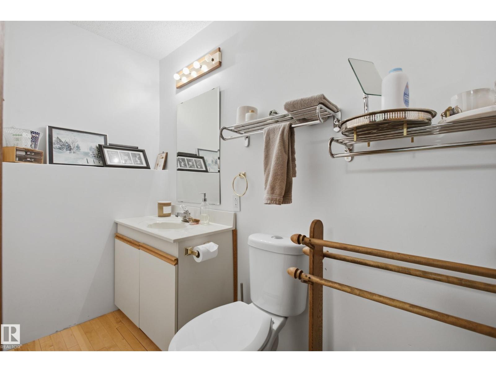 9936 190 St Nw Property Photo 34