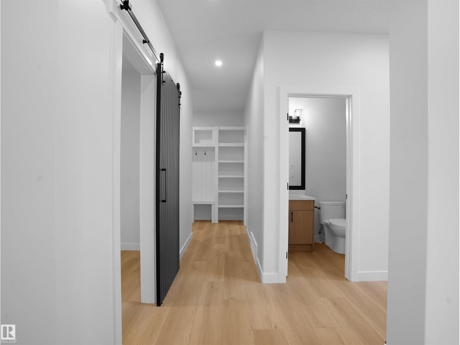 1133 Starling Drive Nw Property Photo 18