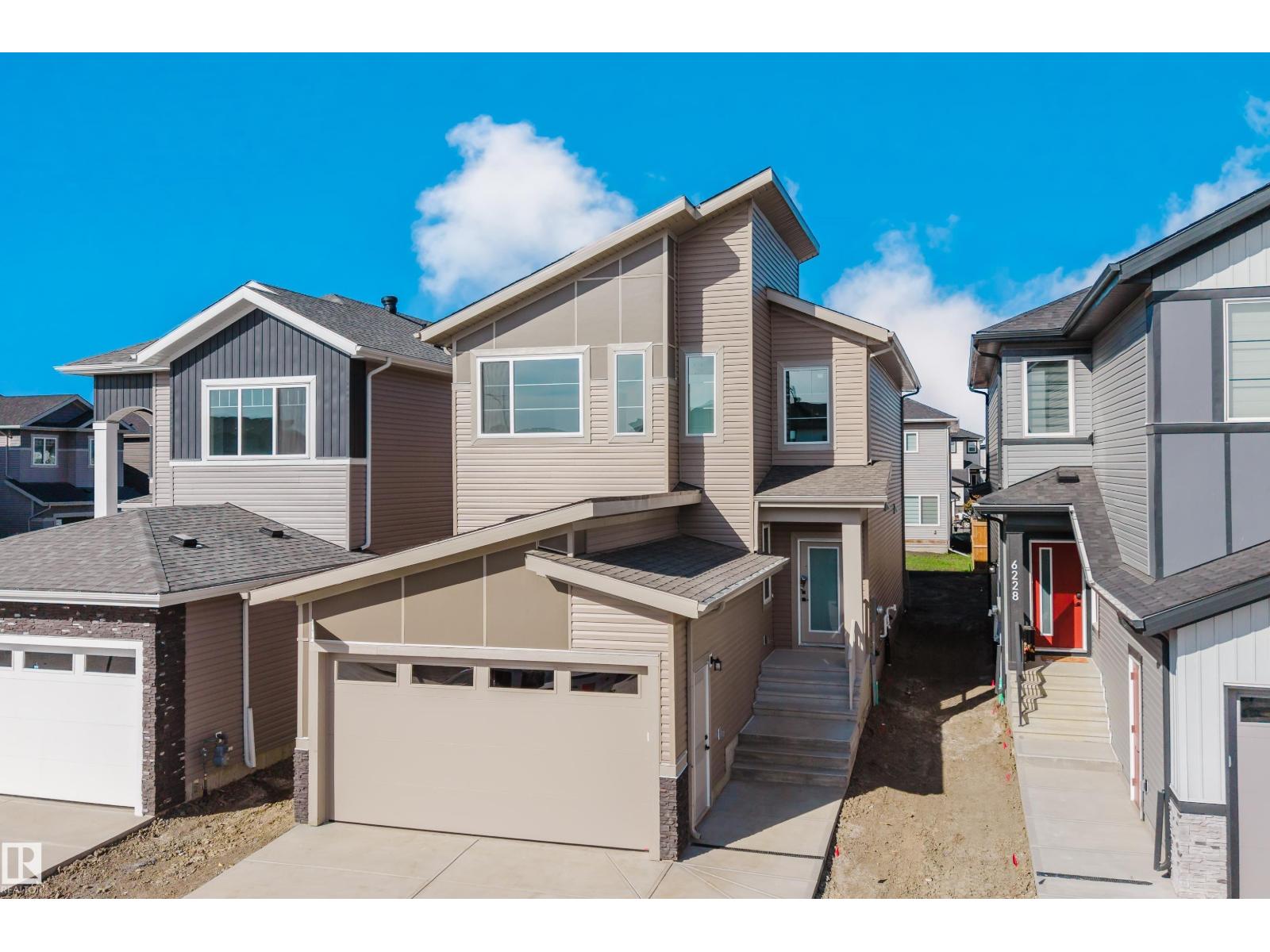 6230 45 Av Property Photo 4
