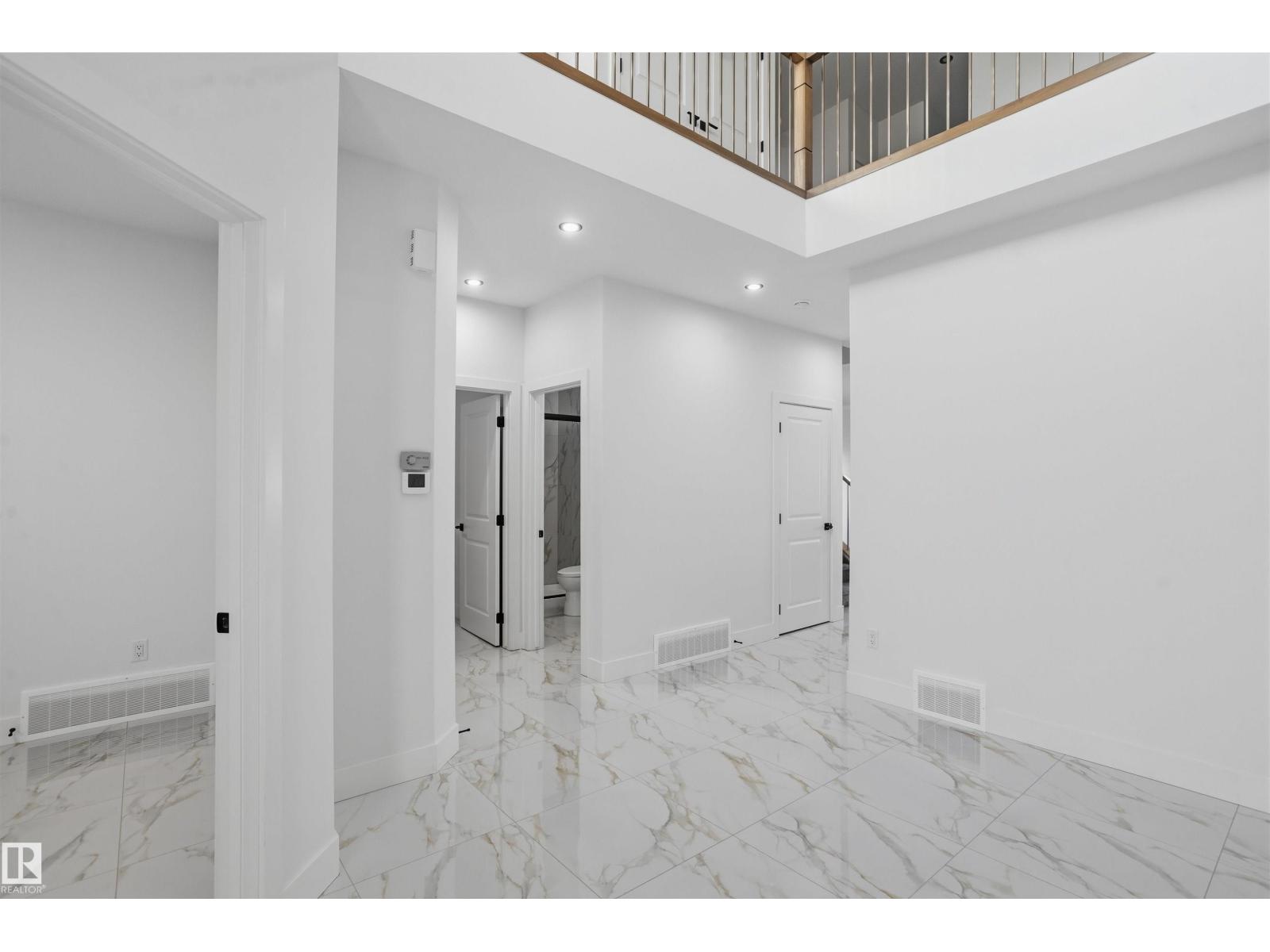 6230 45 Av Property Photo 6