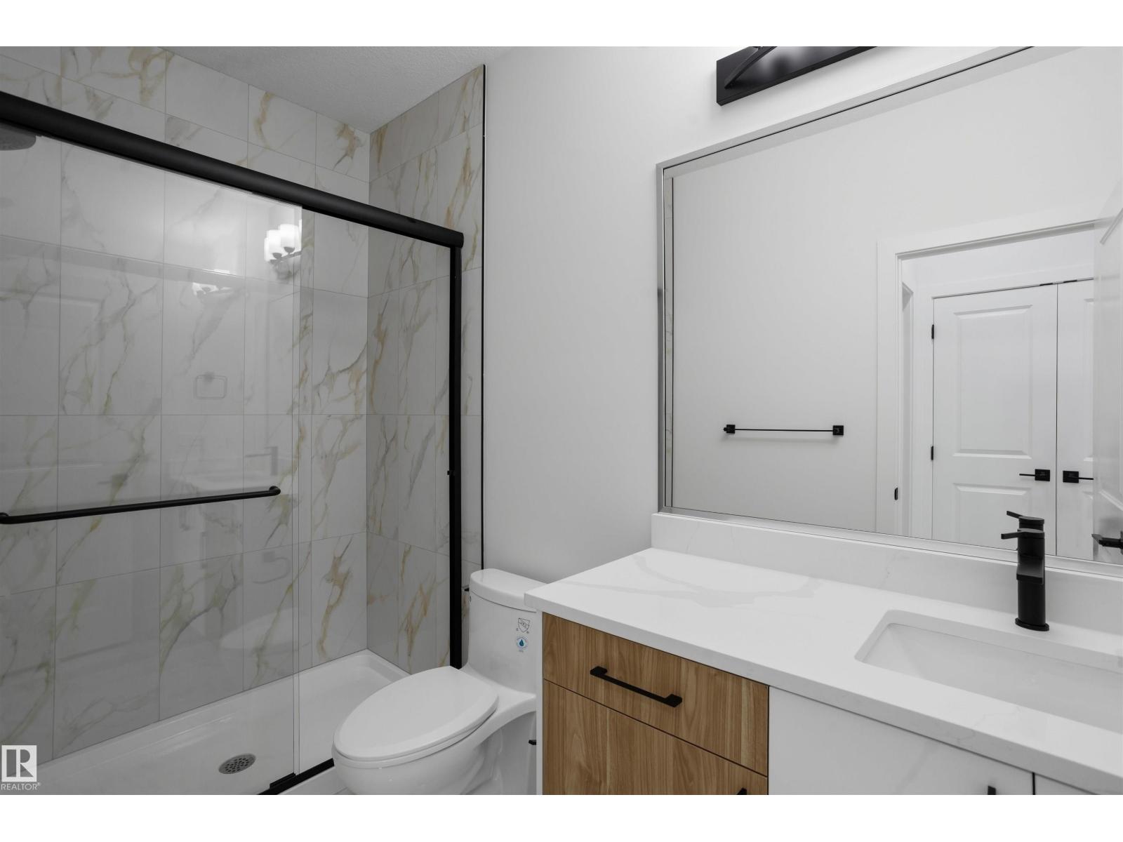 6230 45 Av Property Photo 9