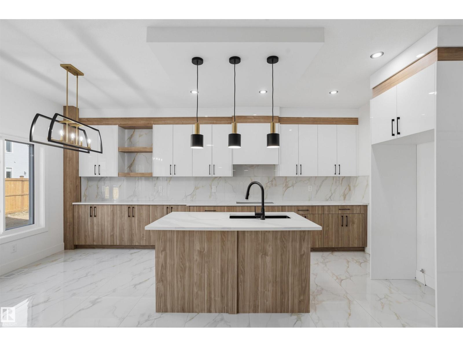 6230 45 Av Property Photo 13