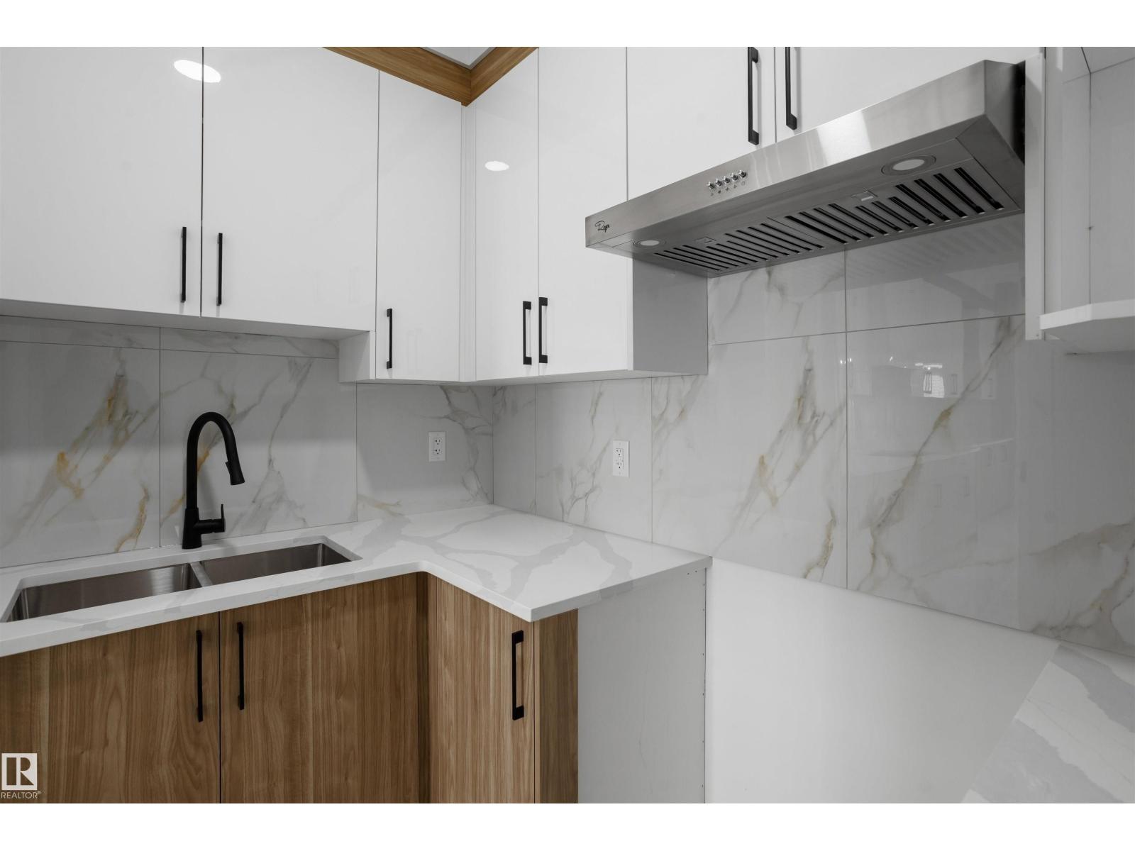 6230 45 Av Property Photo 20