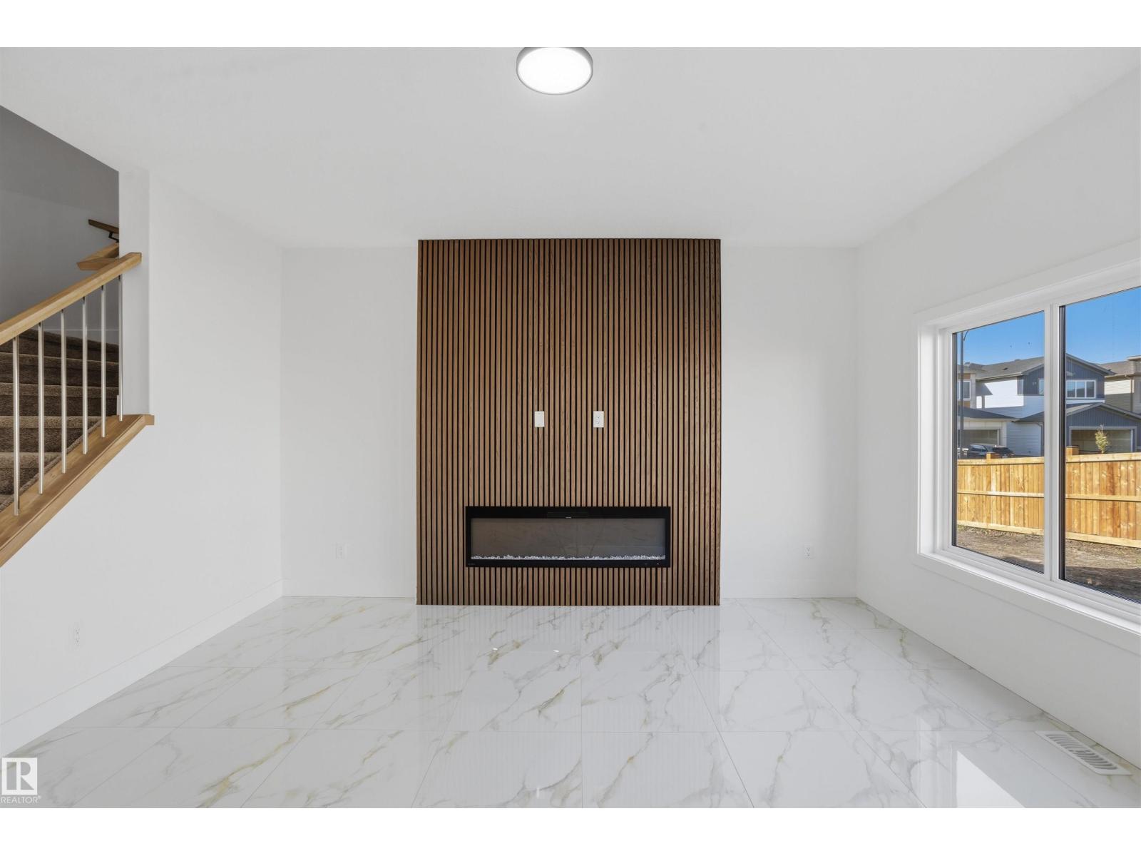 6230 45 Av Property Photo 22