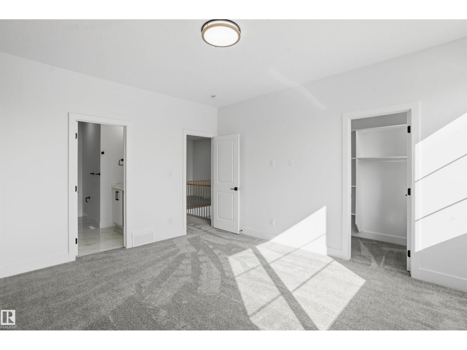 6230 45 Av Property Photo 31