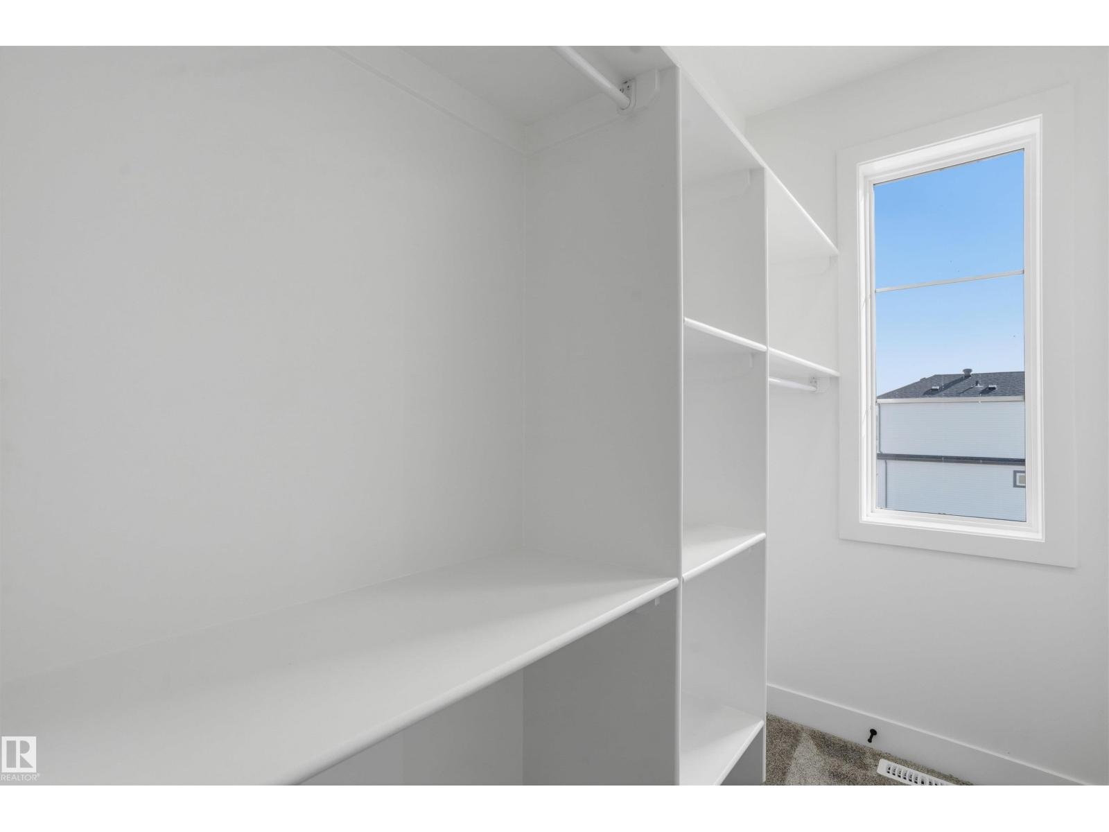 6230 45 Av Property Photo 34
