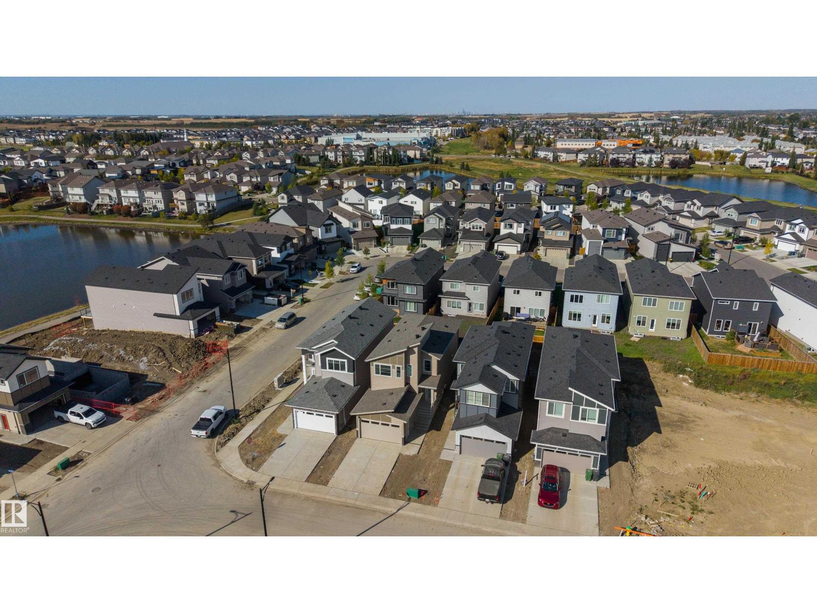 6230 45 Av Property Photo 42