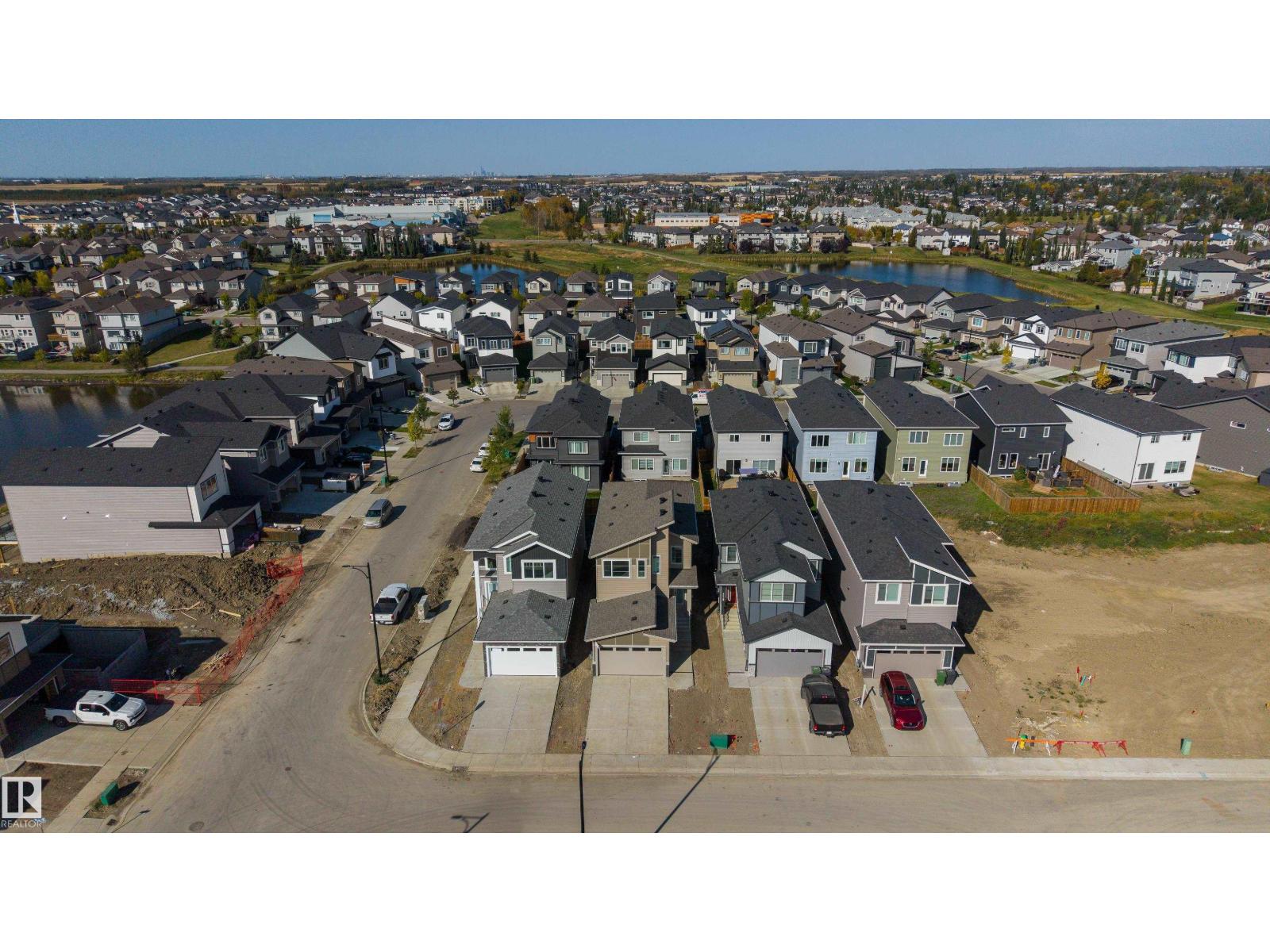 6230 45 Av Property Photo 43