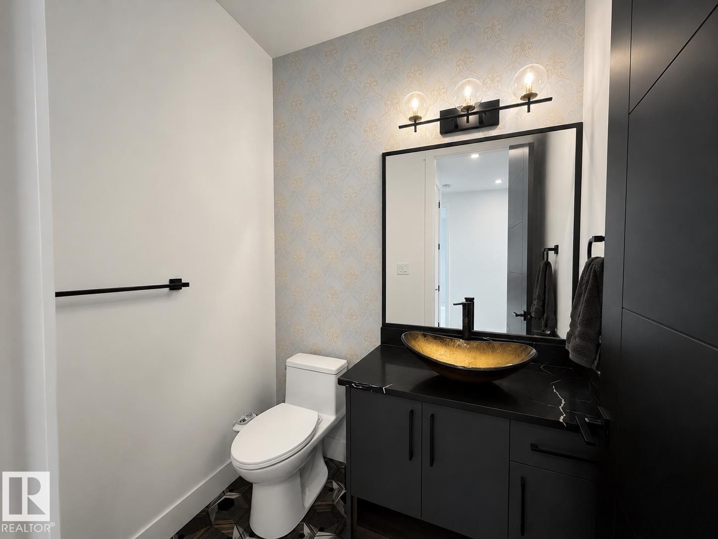 1837 63 Av Ne Property Photo 10