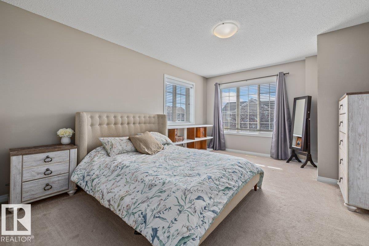 6906 23 Av Sw Property Photo 16