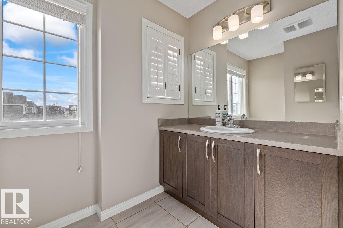 6906 23 Av Sw Property Photo 19